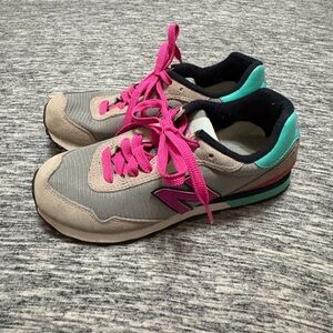 New Balance Ladies Sneakers Size 7